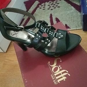 Black Söfft leather heels